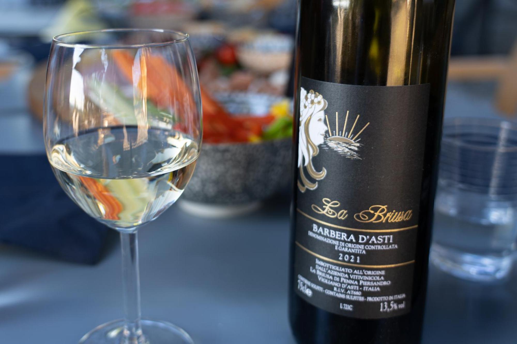 Cascina Giantino Suite Cantina - G A Y - M E N - O N L Y (Adults Only) Montegrosso d'Asti Exterior photo